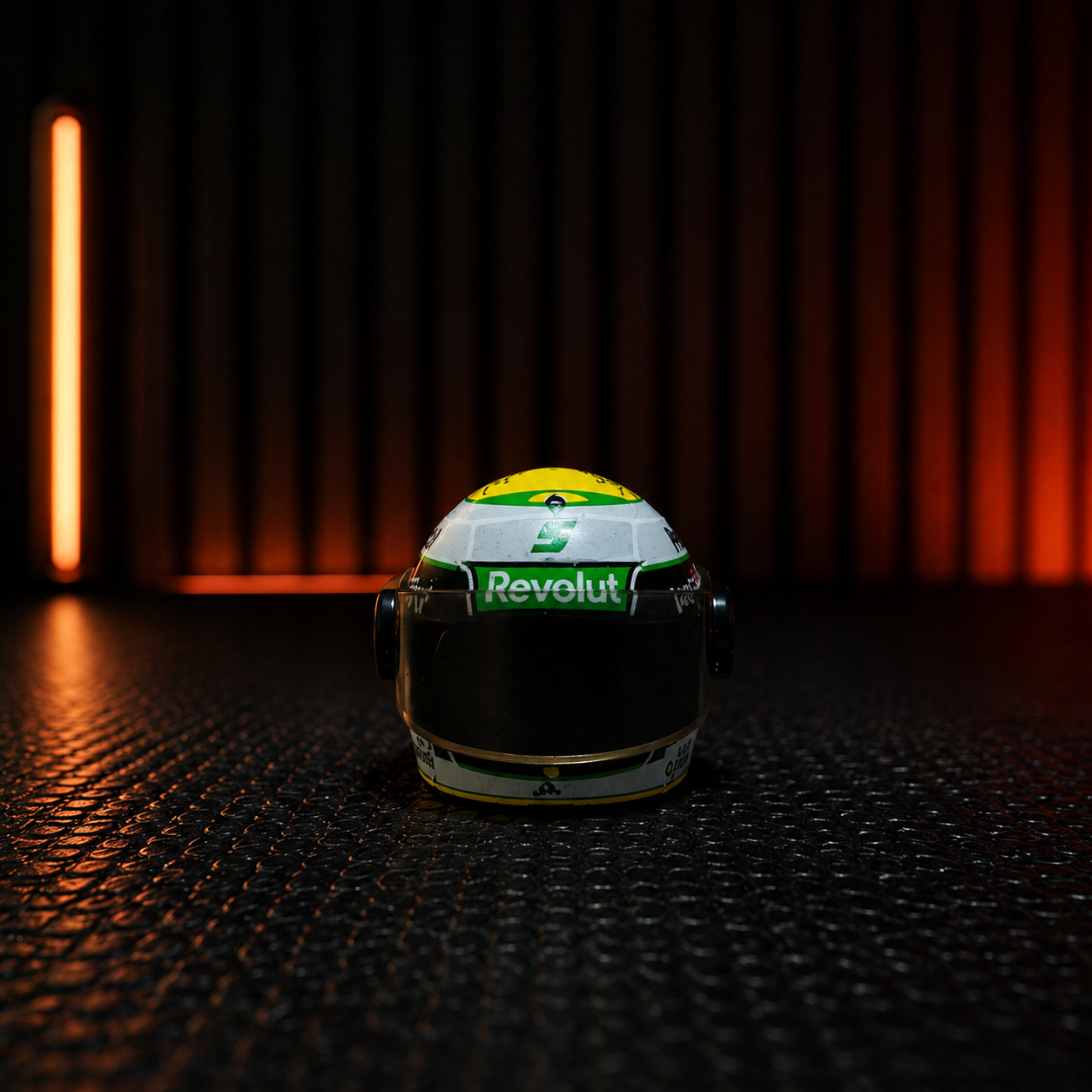 Bortoleto Nano Helmet